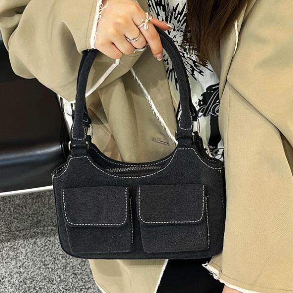 túi xách đeo chéo nữ họa tiết đen rezo phong cách hàn quốc PO7819F