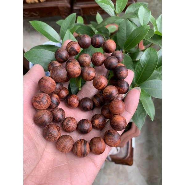 VÒNG TAY GỖ SƯA ĐỎ ,SƯA RỪNG TỰ NHIÊN.  HÀNG ĐỂ MỘC CÁC LOẠI.