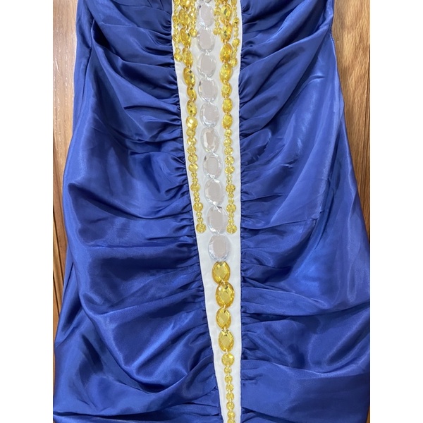 Váy lụa xanh thanh lý