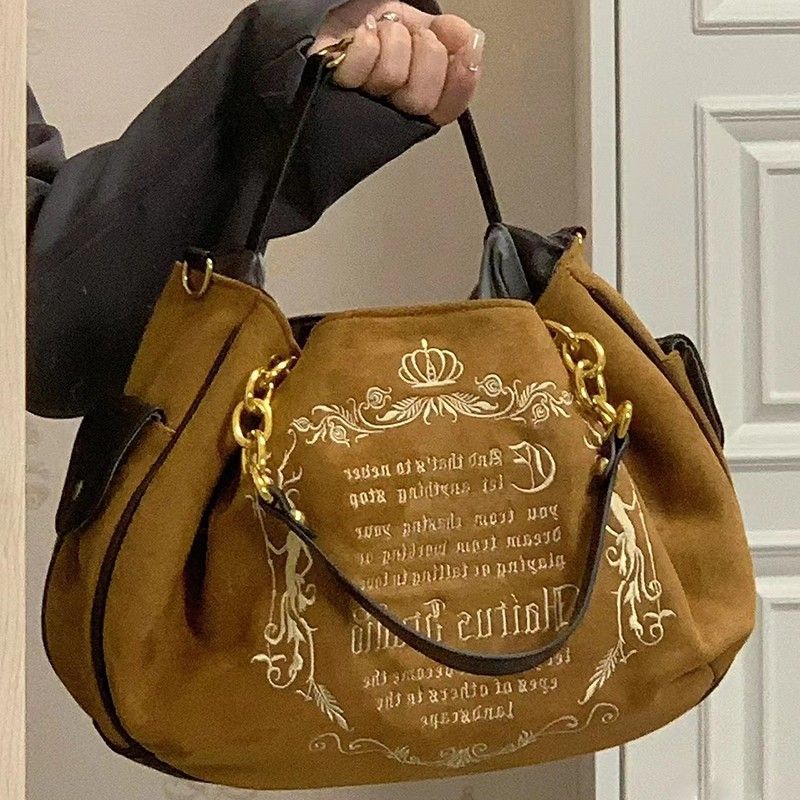 Túi đeo chéo da lộn phong cách retro