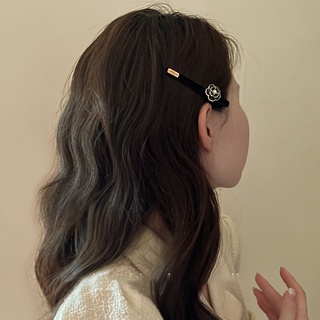 🎀 yakult 🎀Kẹp Tóc Vải Nhung Đính Hoa Trà Và Ngọc Trai Phong Cách Pháp Cổ Điển Tinh Tế