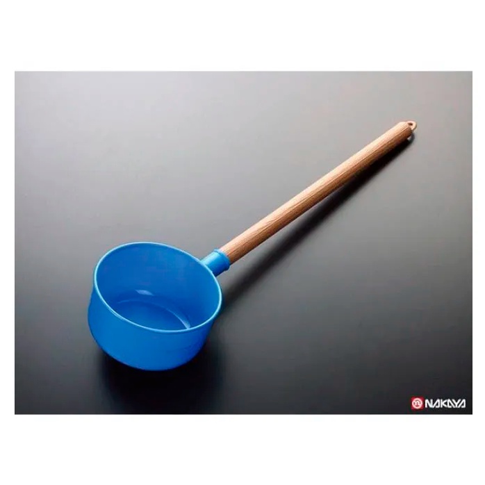 Gáo múc nước có cán dài bằng nhựa Nakaya nội địa Nhật Bản