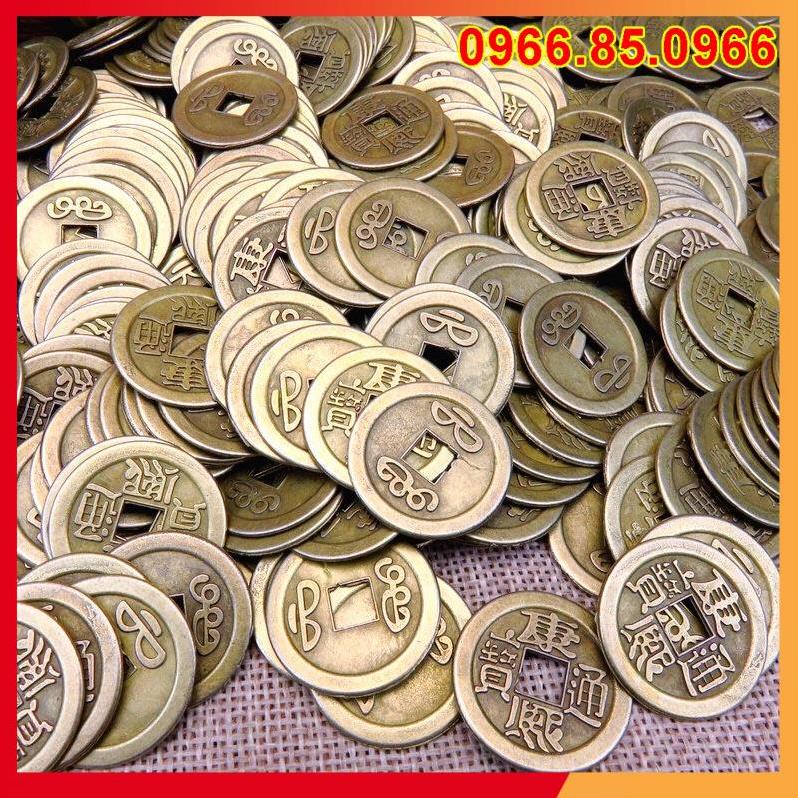 Đồng tiền cổ Càn Long bằng đồng phong thủy, dùng gieo quẻ và hóa sát