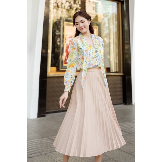 Chân váy Clothesrack dập ly 2022