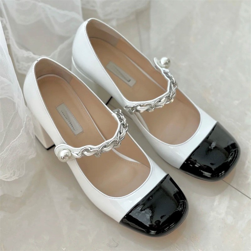 Giày cao gót nữ bít mũi gót vuông 7p quai ngang viền xích sang chảnh