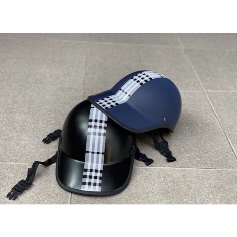 Mũ Bảo Hiểm Lưỡi Trai Kẻ Sọc