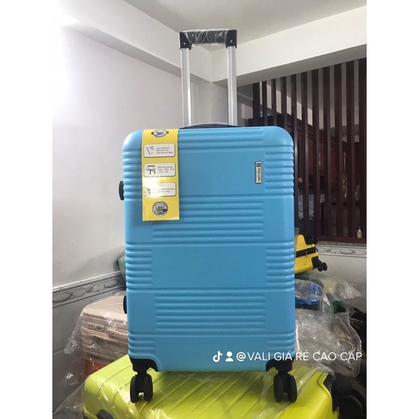 Sale sốc Vali nhựa size 20in 🌺🌺