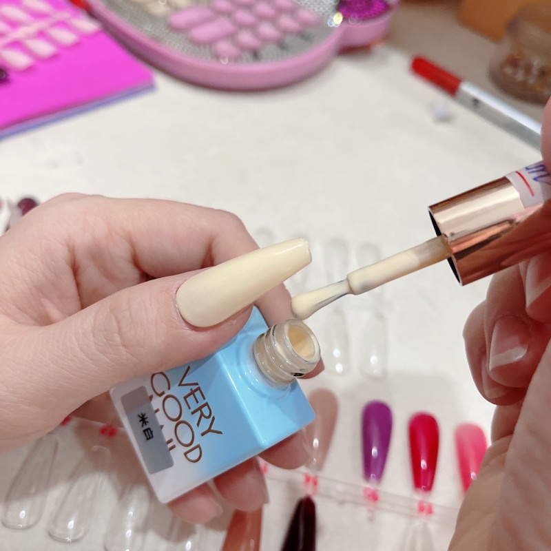 Sơn gel màu Trắng KEM Very good nail chai 15ml