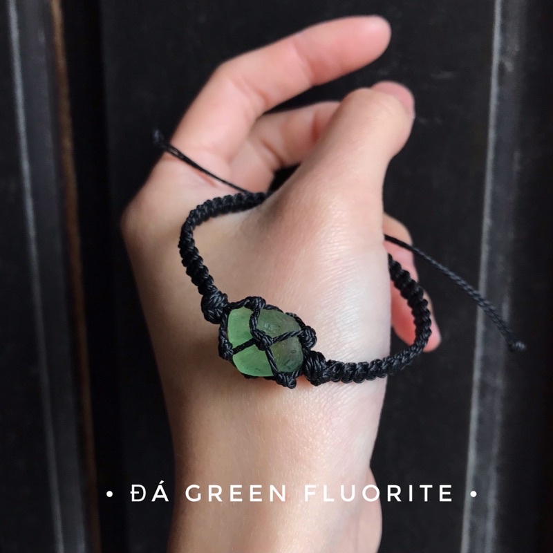 Vòng tay Green fluorite đan dây macrame điều chỉnh dài ngắn