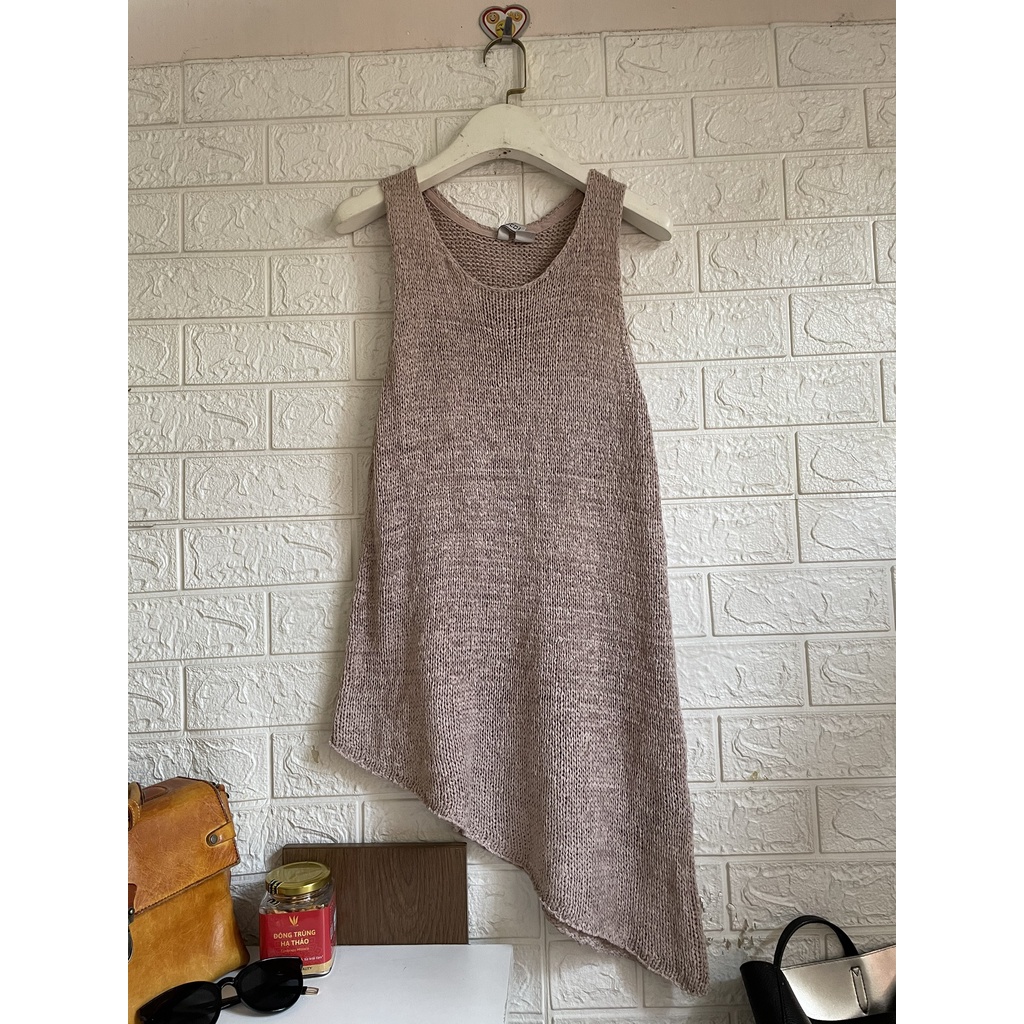 Áo len sát nách tà xéo H&M