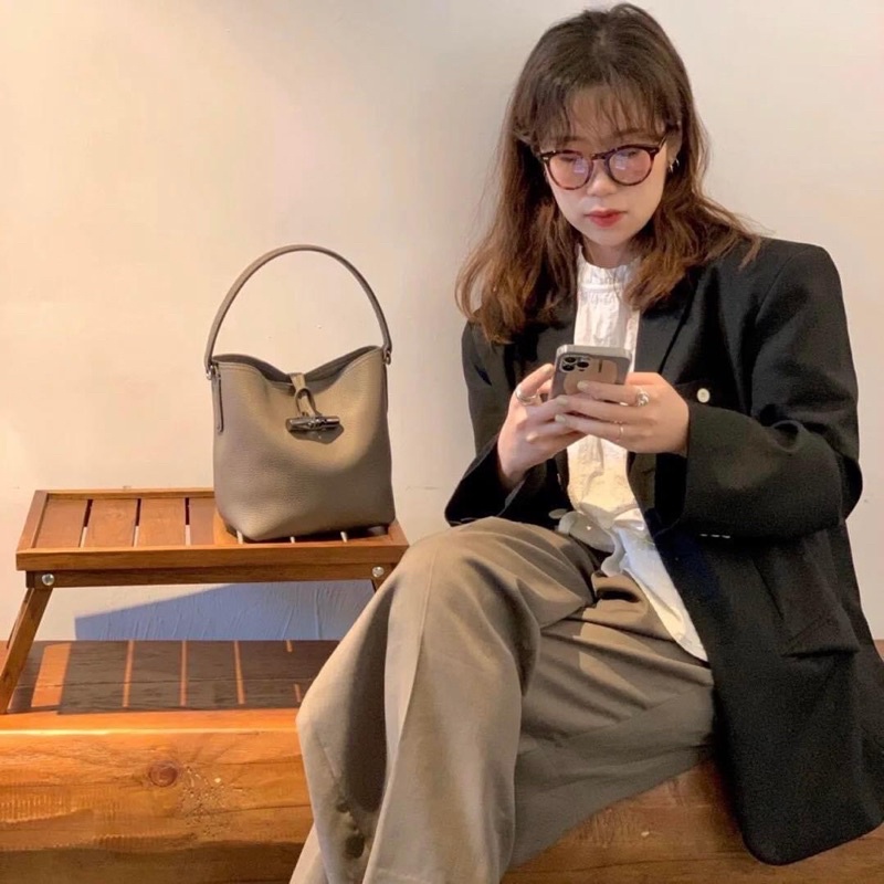 TNS-Túi bucket da thật  Lonchamp bucket bag--Tone nâu xám classic sang trọng