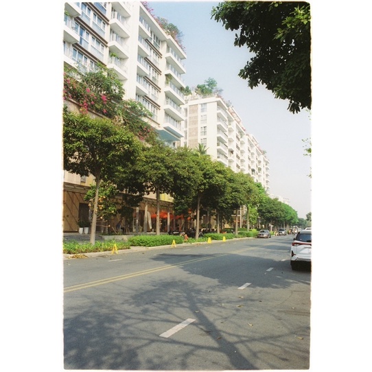 - Film 135  giá rẻ, 24 kiểu, film outdate, film Italia