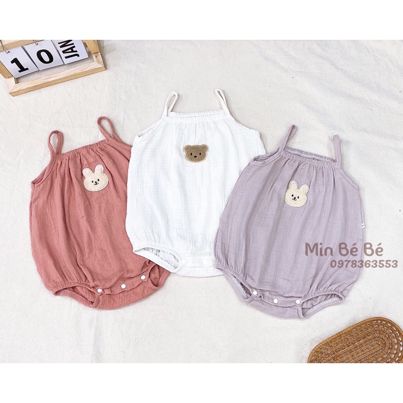 Bodysuit 2 dây xô muslin thêu gấu, thỏ cho bé gái