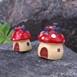 Charm nhà nấm lùn đỏ