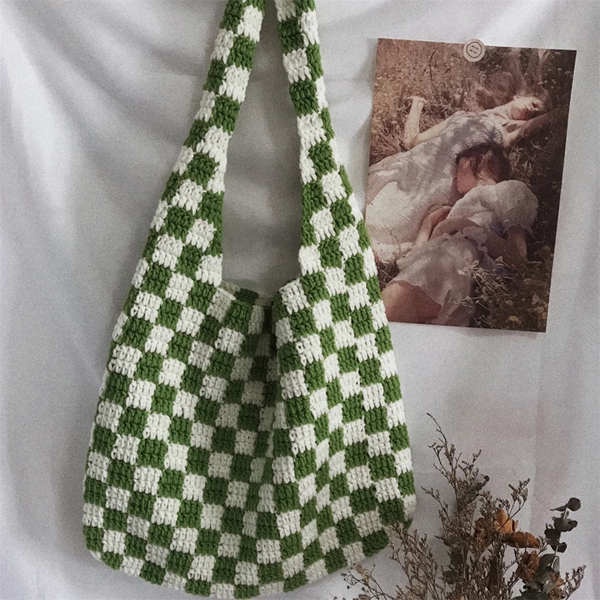 Túi Xách Đan Len Thủ Công Hình Quả Dâu Tây Dễ Thương