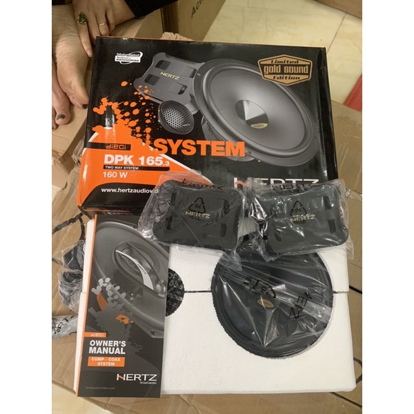 Loa cánh cửa ô tô HERTZ