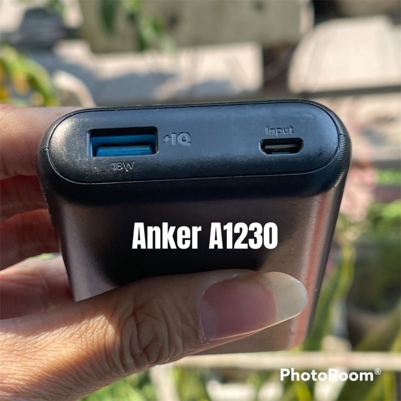 Pin sạc dự phòng Anker A1223-A1230-A1263 10.000mAh qua sử dụng hàng FPT mới 90% cực kì nhỏ gọn