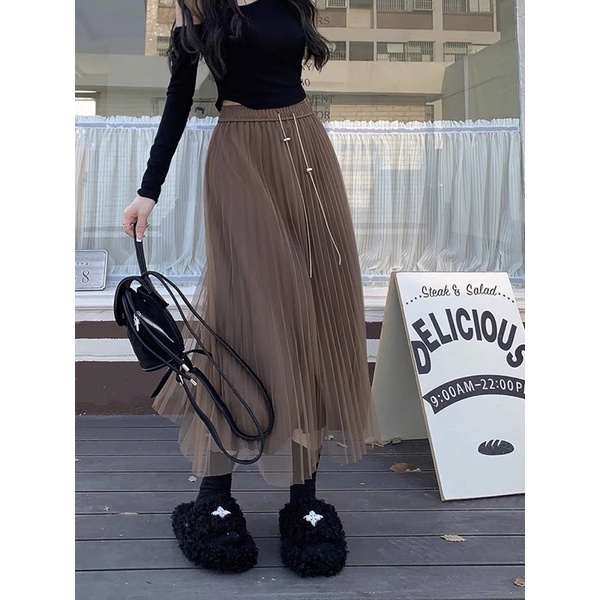 Chân váy xếp ly dây xích dài hàng QC hot hit