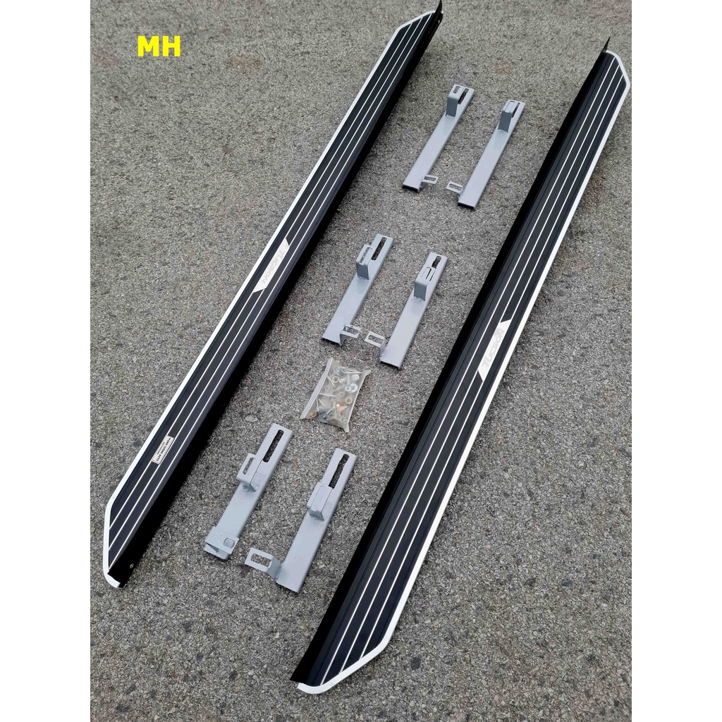 Bậc lên xuống Hyundai Santafe 2022 (Mẫu đúc cao cấp, viền nhôm MH)