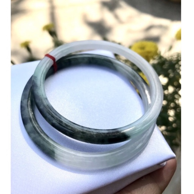 Vòng phi thuý cập 2 chiếc