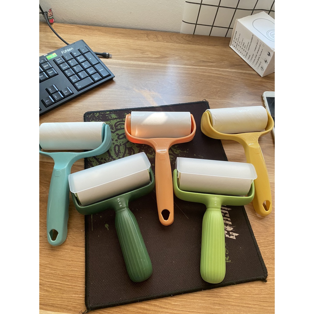 Cây Lăn Bụi Quần Áo Làm Đa Năng Mini Cầm Tay Sạch Quần Áo,Chăn Màn,Ga Giường,Sofa, Cây Lăn Lông Chó Mèo