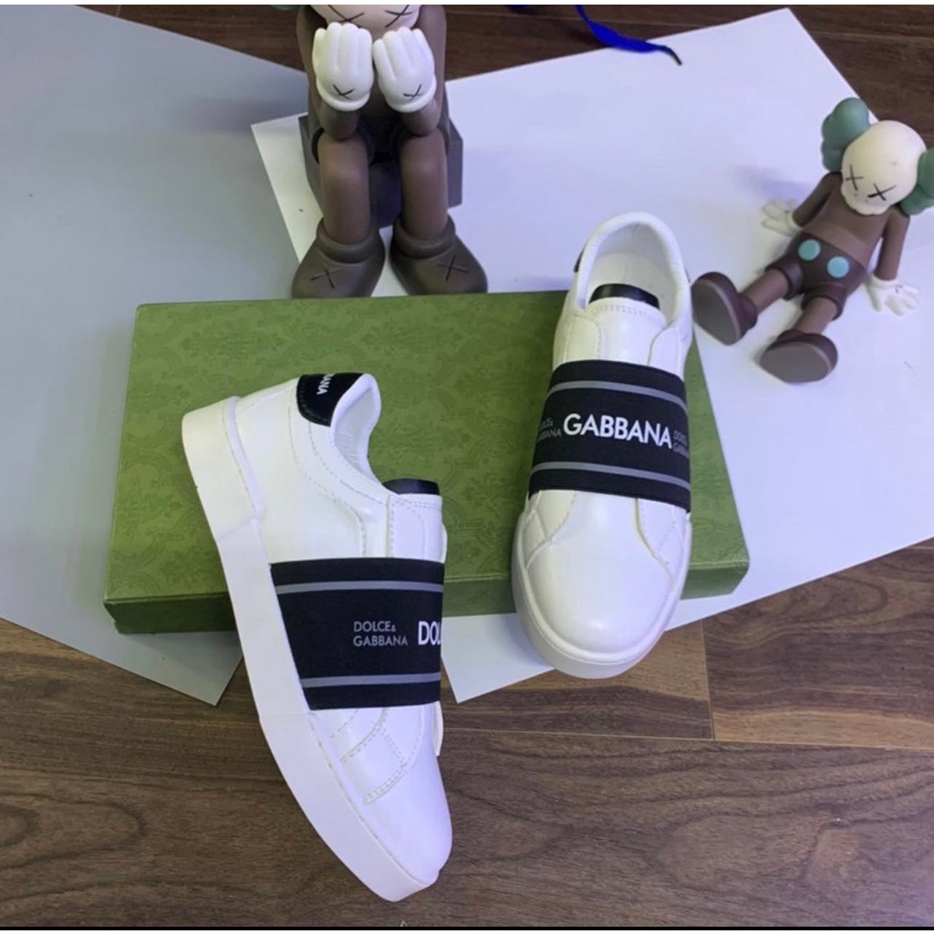 Giày Slipon Lười Dolce Da Phối Vạch Chun Chữ Dập Nổi