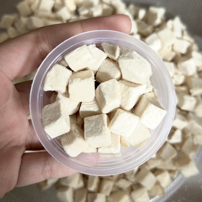 Thịt gà viên - ức gà viên sấy cho hamster, sóc, thỏ, bọ…