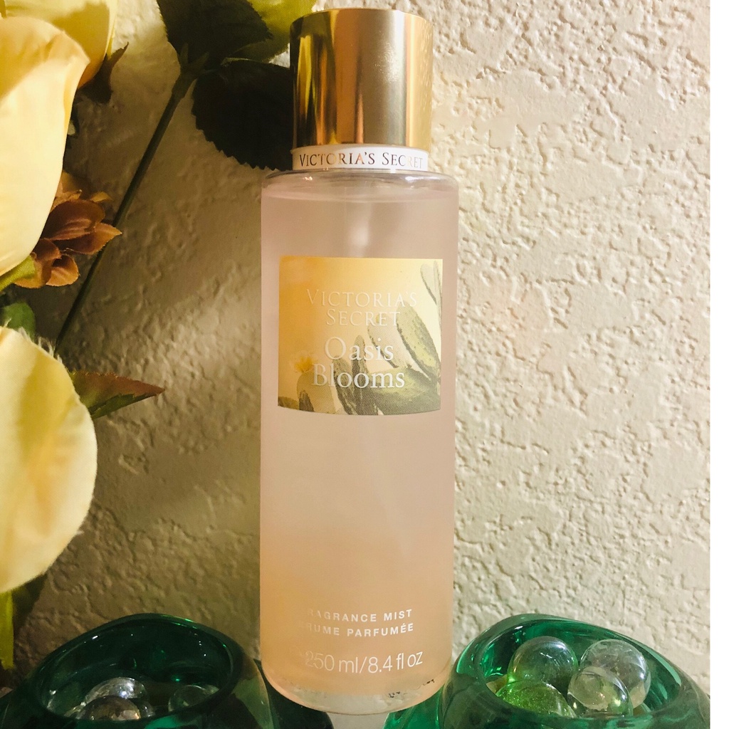 Xịt thơm body mist Victoria's Secret Oasis Blooms
