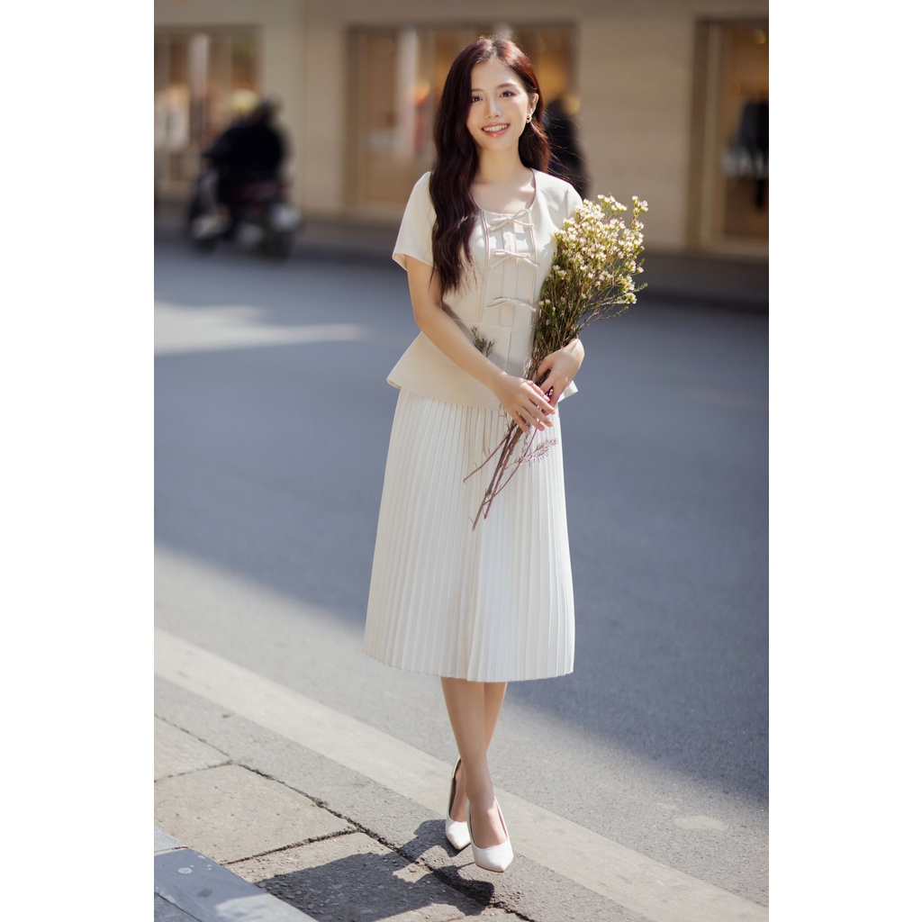 Áo peplum cổ vuông đính nơ nữ tính thời trang công sở Calie PL031