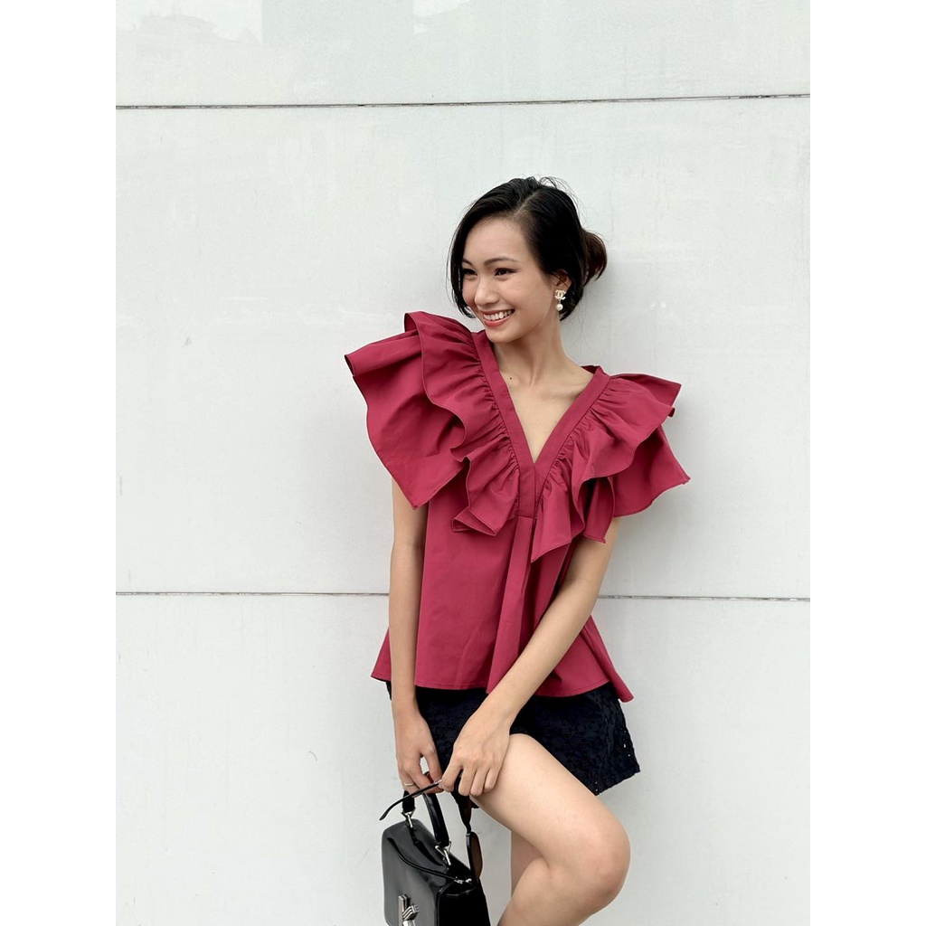 MEET - Áo Đỏ Cổ V Bèo