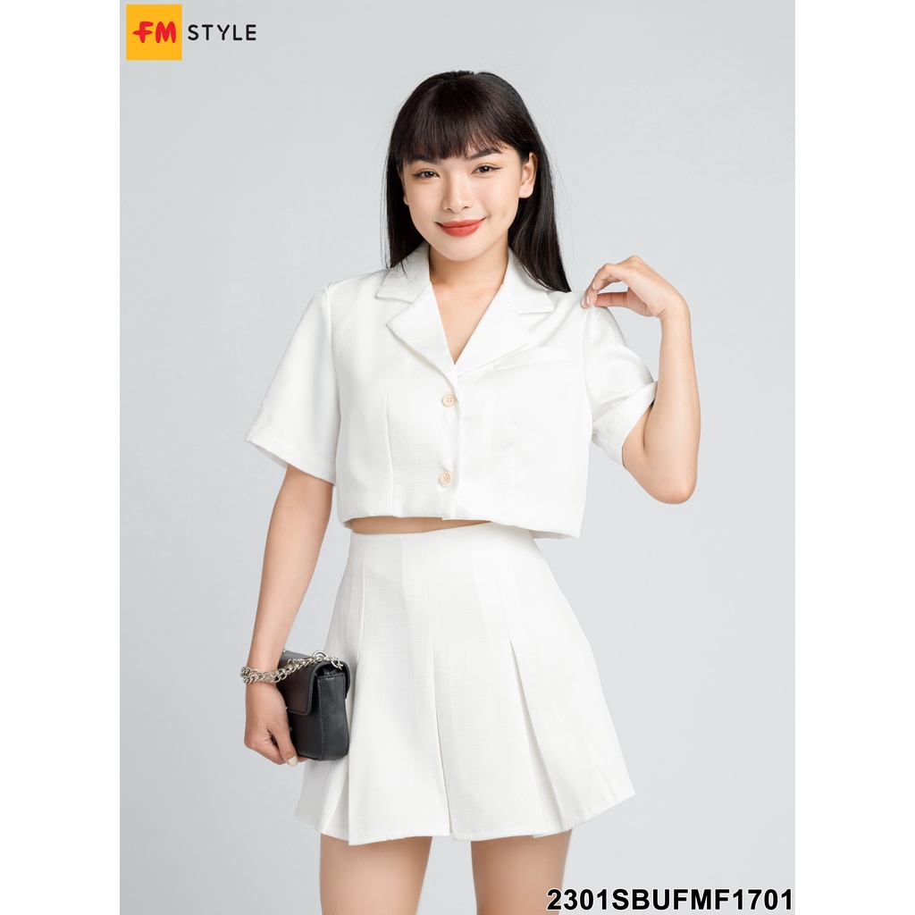 Áo kiểu nữ sơ mi croptop FM STYLE thiết kế tay ngắn cổ vest đính nút thời trang basic phong cách Hàn Quốc 23020312