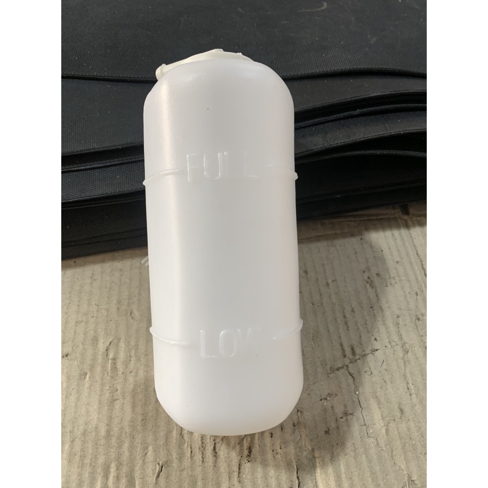 Bình nước phụ Suzuki carry 500kg  , Suzuki carry 7 chỗ, Thaco towner 750,vinaxuki 650kg.