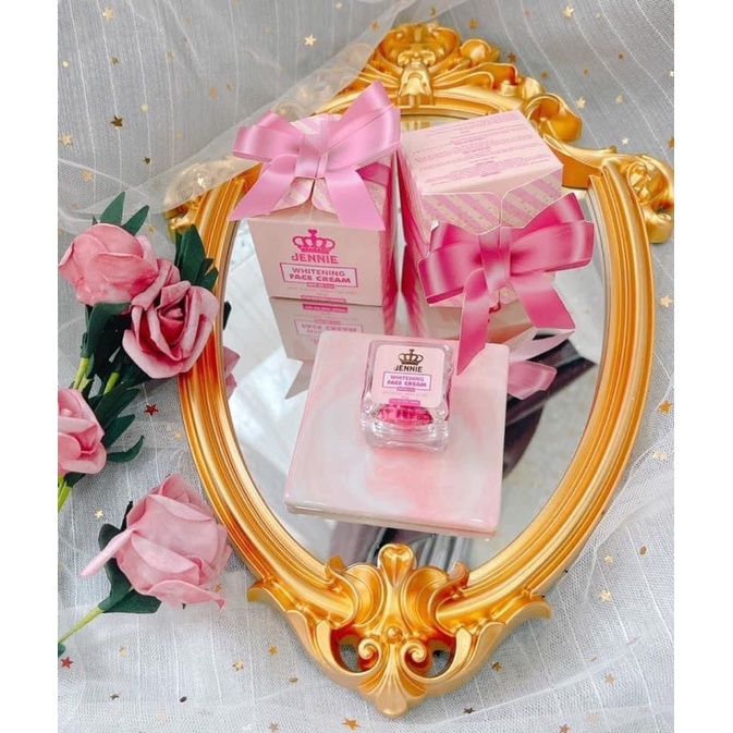 KEM FACE SÁP KIM CƯƠNG JENNIE