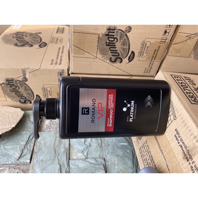 Combo dầu gội + sữa tắm romano vip  650ml