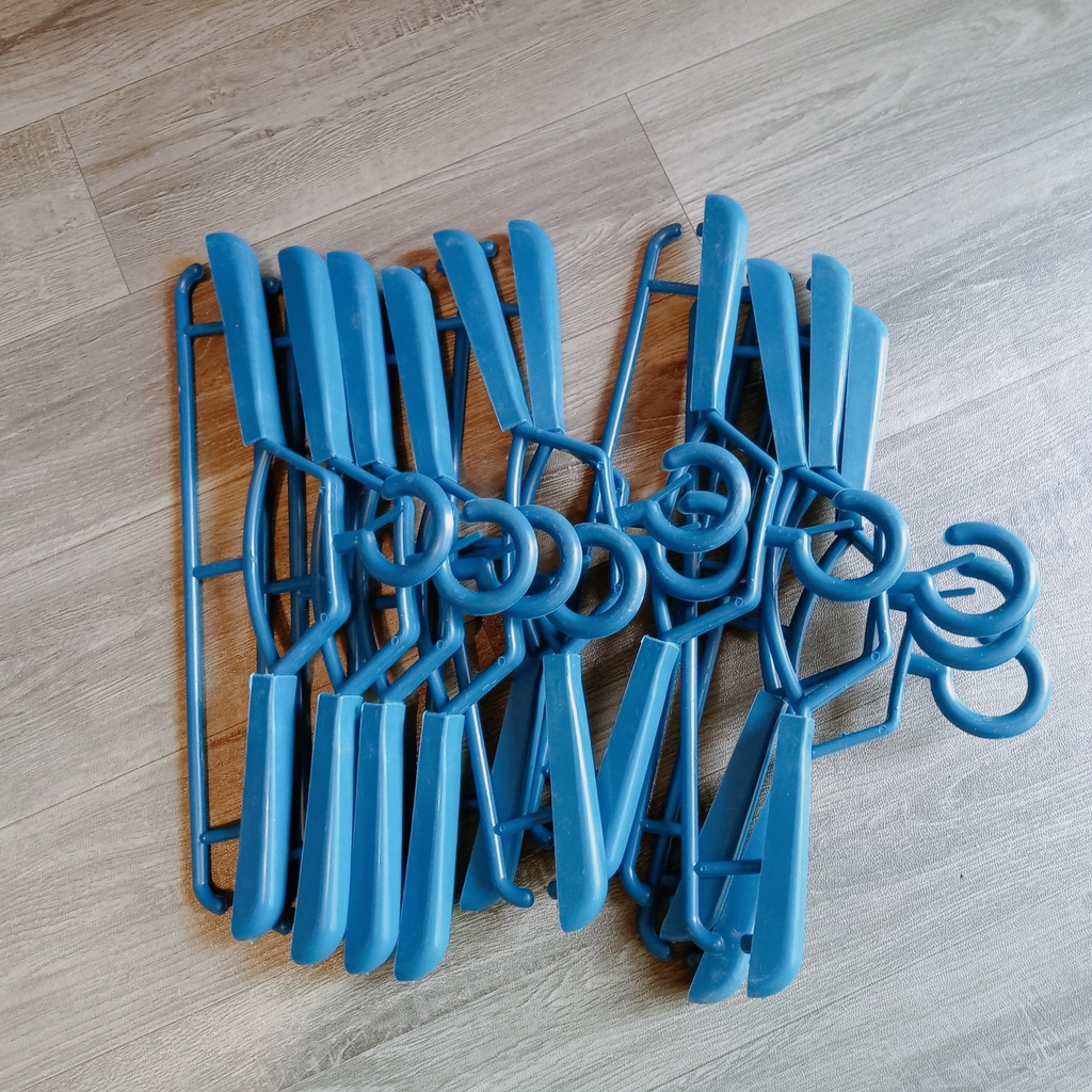 Móc phơi chống bay Hòa Phát cao cấp, móc quần áo nhựa dẻo dai, chống bay/nhăn quần áo dùng kèm với giàn phơi thô