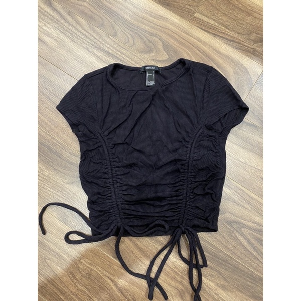 Áo Croptop đen dây rút 2 bên Forever 21 size S