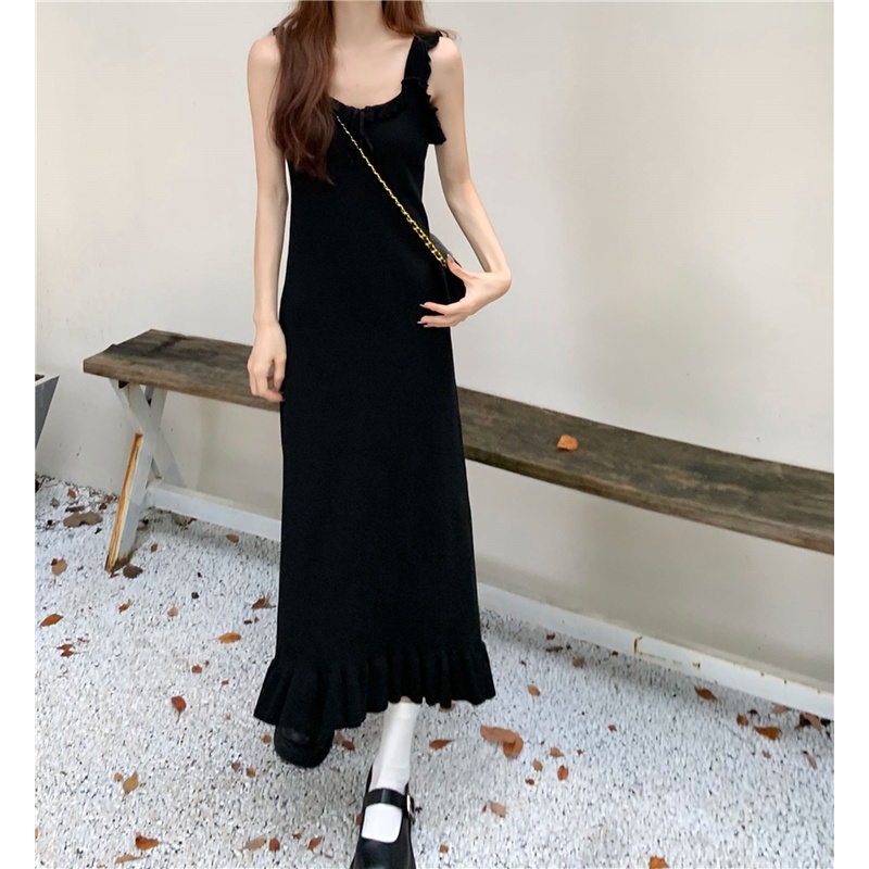 Đầm Hai Dây Dệt Kim Dài Ngang Gối Màu Đen Phong Cách Hàn Quốc Thời Trang Mùa Xuân 2023