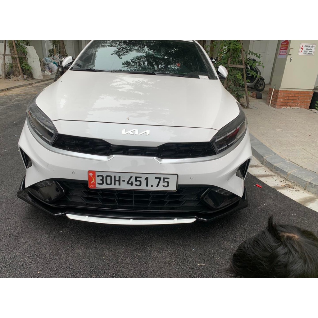 Lip trước/ lippo trước/ Cản trước lắp cho xe cerato - k3 các đời xe