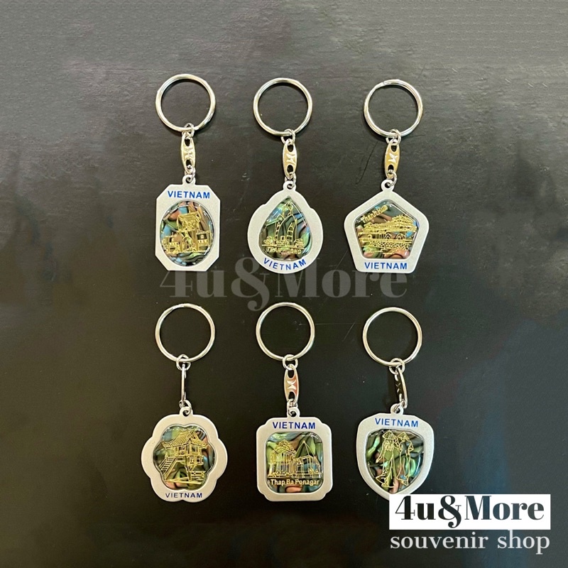 Móc khoá kim loại viền bạc hình địa danh Việt Nam