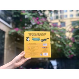 Sách thiếu nhi - Đừng mở sách ra!