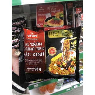 Mì trộn tương đen bắc kinh