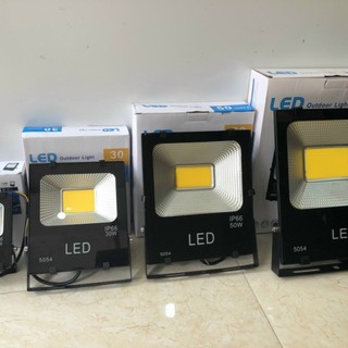 Đèn pha led cob 30w/50w/100w chống nước ip66 điện 220v