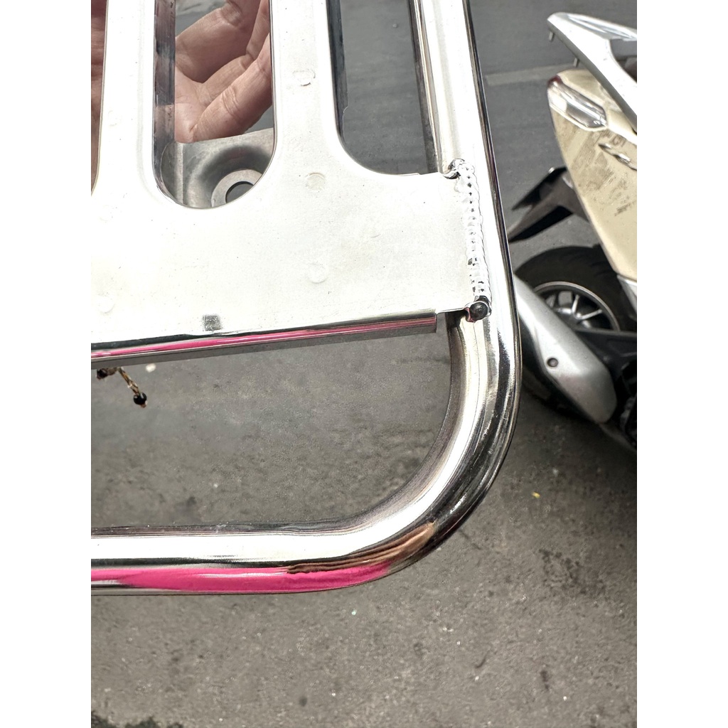 BAGA SAU XE CUB MỚI  INOX