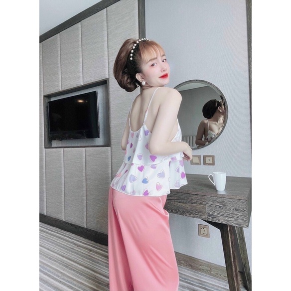 Bộ lụa mặc nhà 2 dây quần dài, chất lụa mềm mát hoạ tiết in sắc nét đơn giản sang trọng, dây áo điều chỉnh được