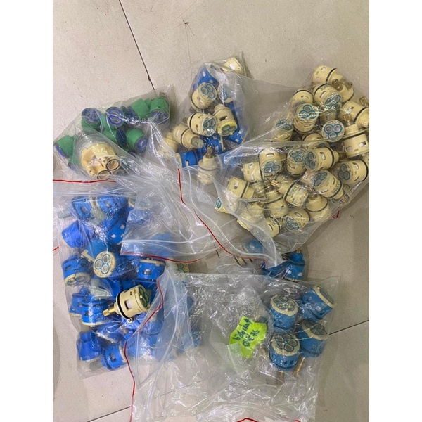 Lõi chia nước sen cây