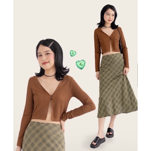 Áo cardigan 2 khuy cài của NakedbyV