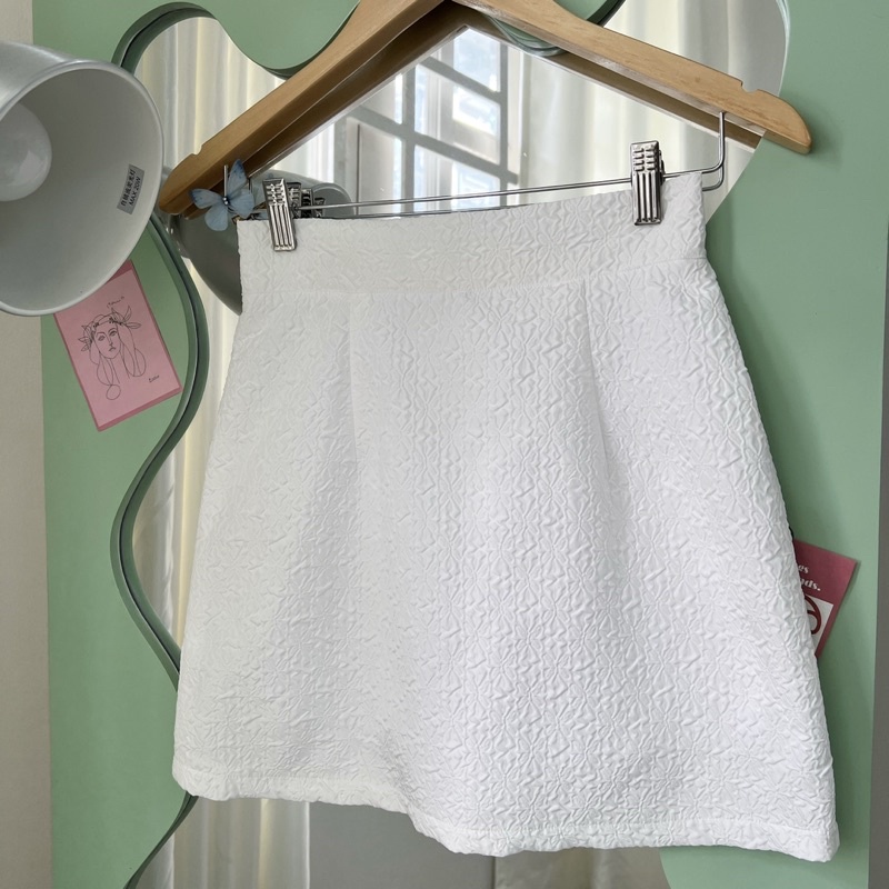 CHÂN VÁY TAFTA DẬP NỔI