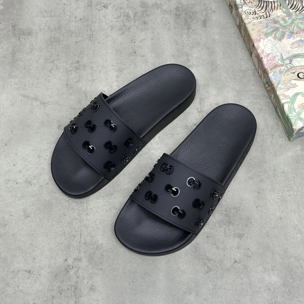 Dép Lê Quai Ngang Gucci Logo Đục Lỗ Đen Full Hàng Quảng Châu