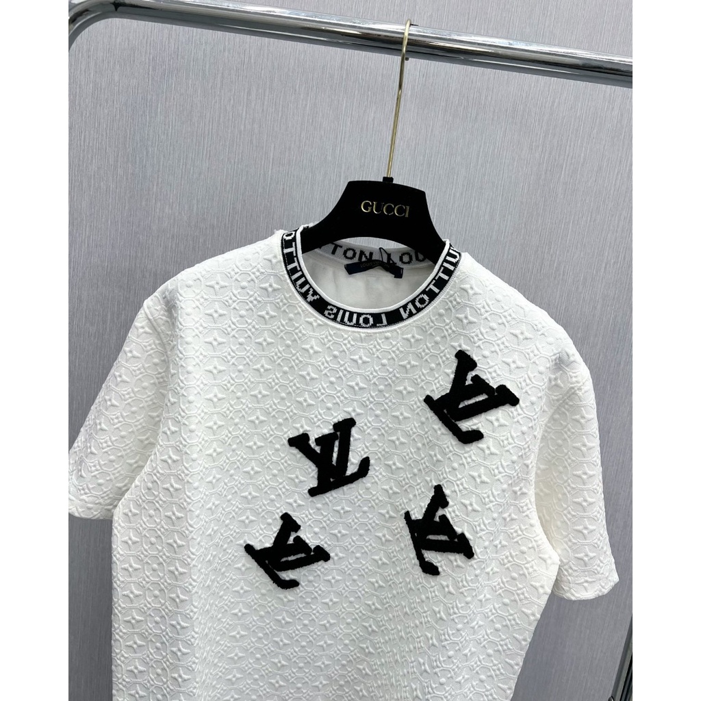 Áo phông nam dập vân nổi louis vuitton supper