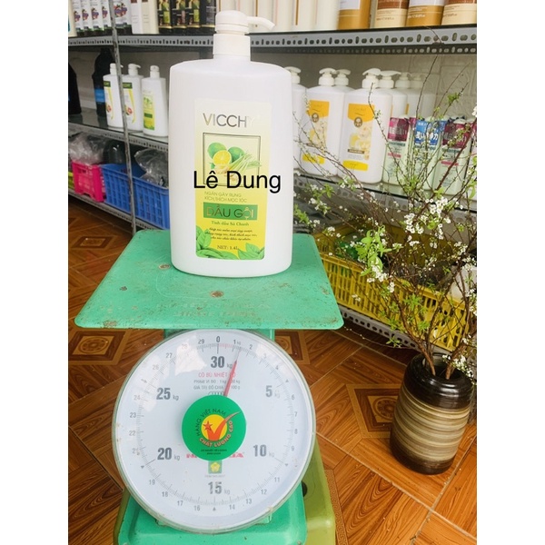 CAN DẦU GỘI VICCHY SẢ CHANH 1400ml